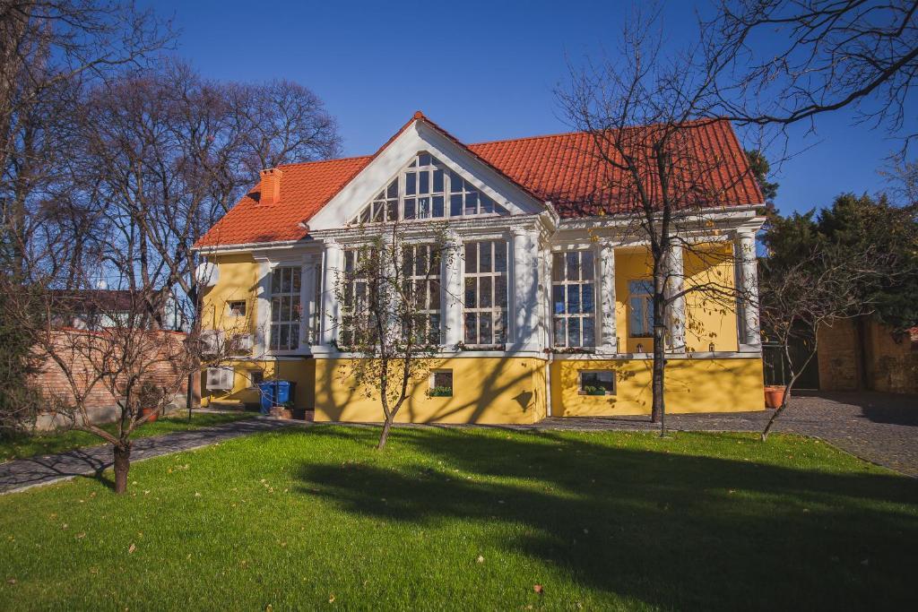 Boutique Hotel Villa P 우주고로트 외부 사진